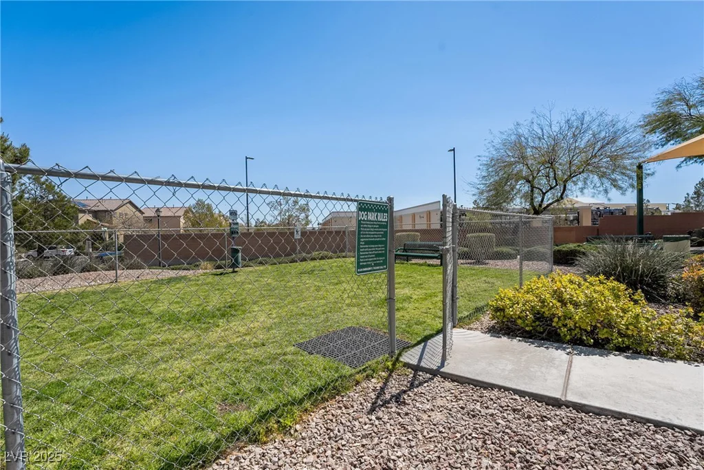 6121 Mission Gorge, Las Vegas, NV 89130