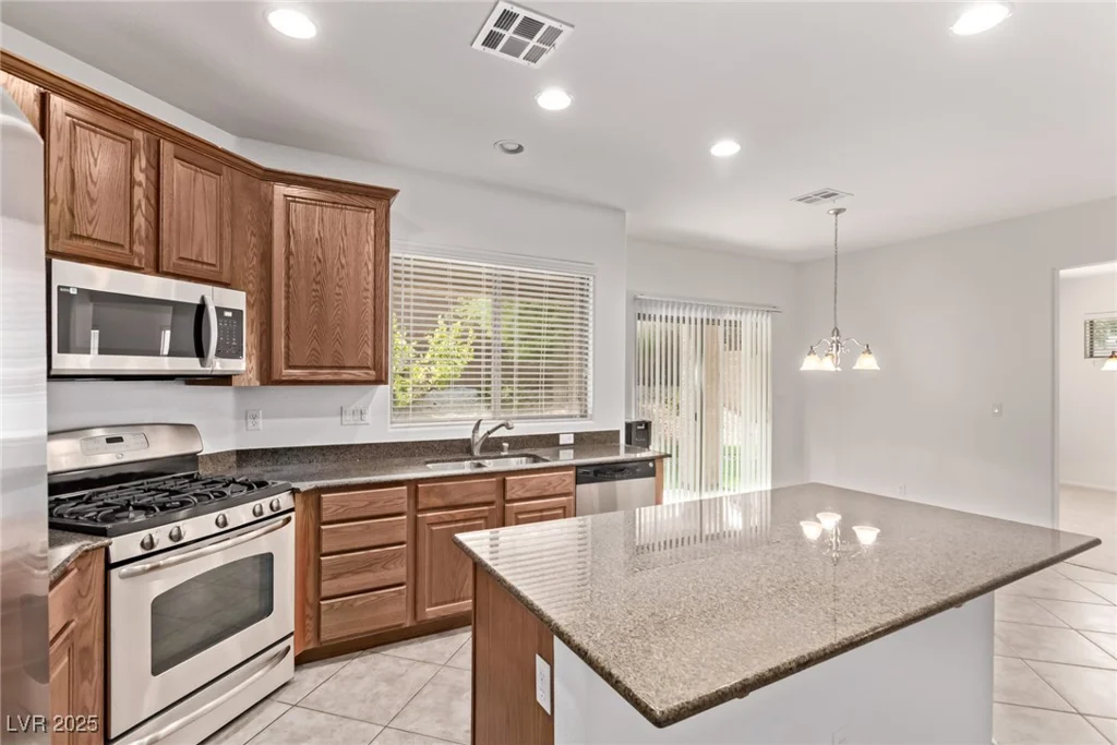 7325 Perkins Hill, Las Vegas, NV 89166