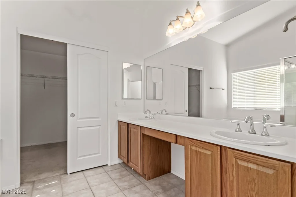 7325 Perkins Hill, Las Vegas, NV 89166