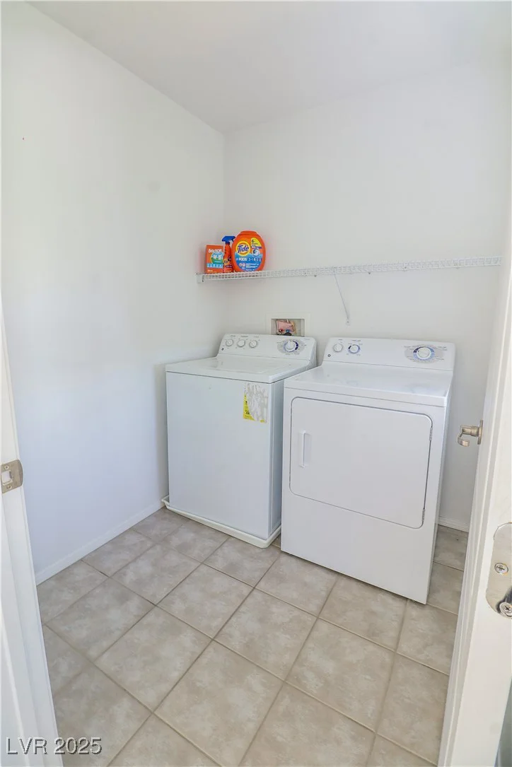 7325 Perkins Hill, Las Vegas, NV 89166