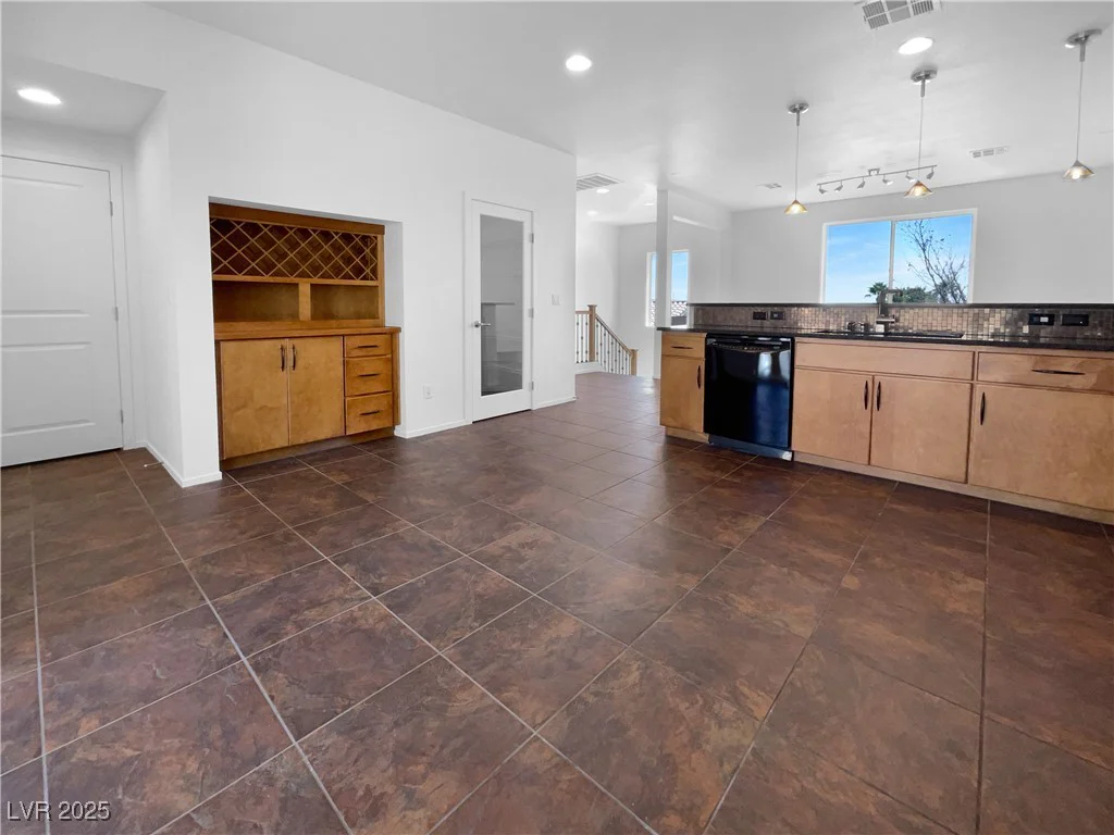 9384 Hosner, Las Vegas, NV 89178