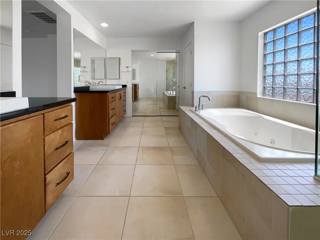 9384 Hosner, Las Vegas, NV 89178
