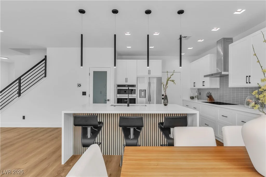 9713 Kampsville, Las Vegas, NV 89148