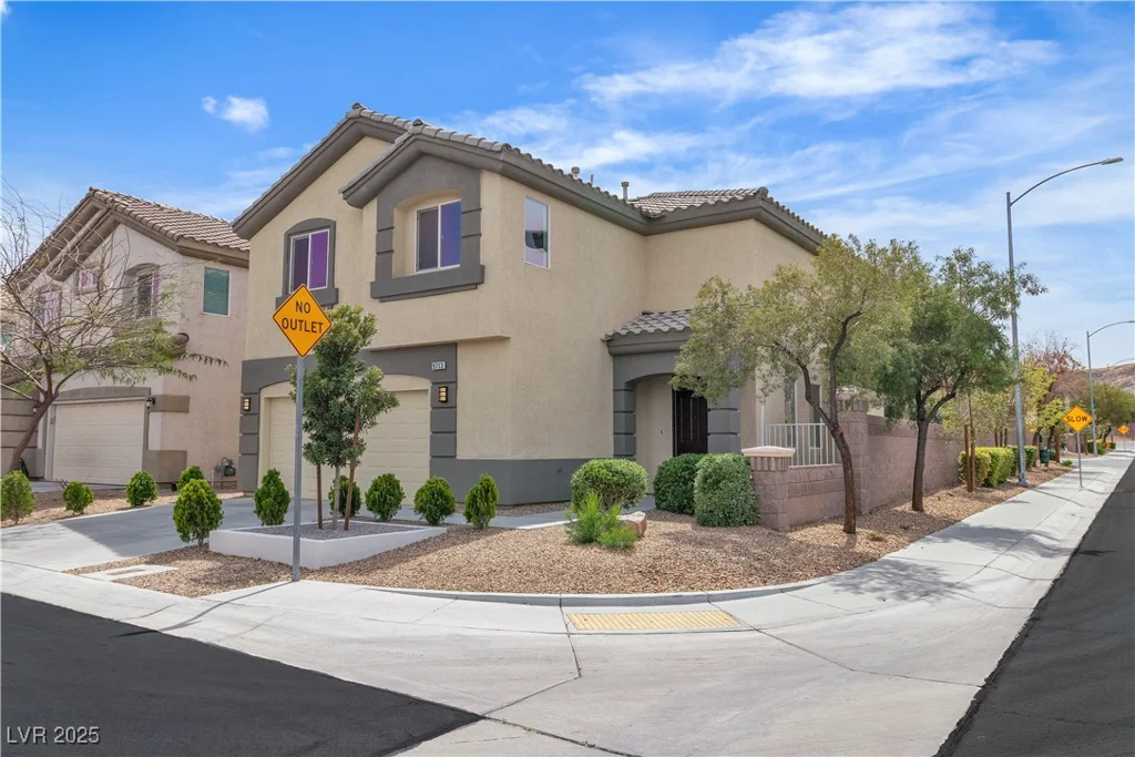 9713 Kampsville, Las Vegas, NV 89148