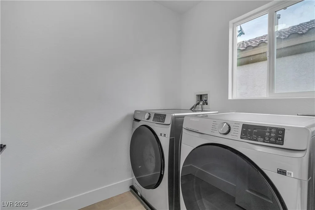 9713 Kampsville, Las Vegas, NV 89148
