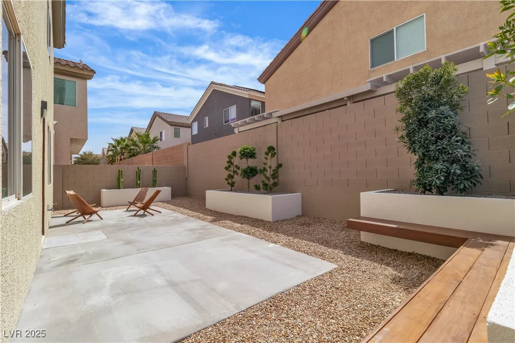 9713 Kampsville, Las Vegas, NV 89148