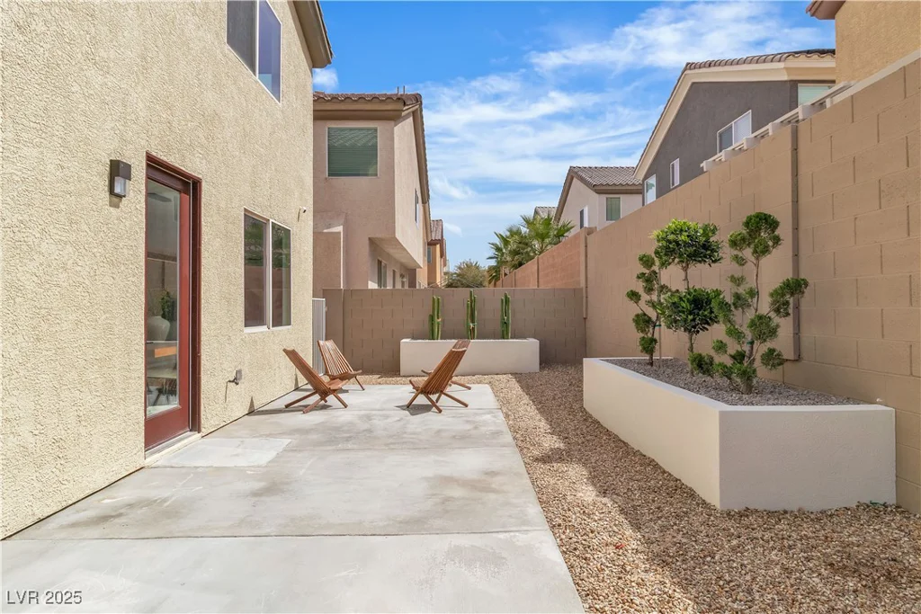 9713 Kampsville, Las Vegas, NV 89148