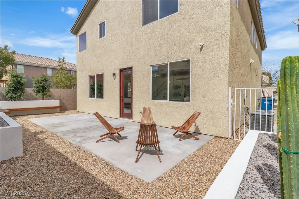 9713 Kampsville, Las Vegas, NV 89148