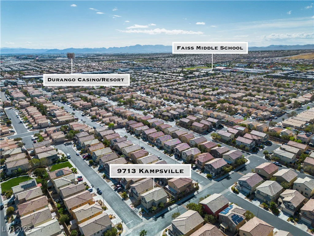 9713 Kampsville, Las Vegas, NV 89148