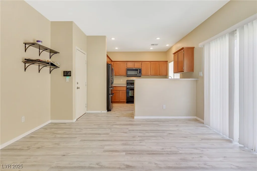 928 Shades End, North Las Vegas, NV 89081