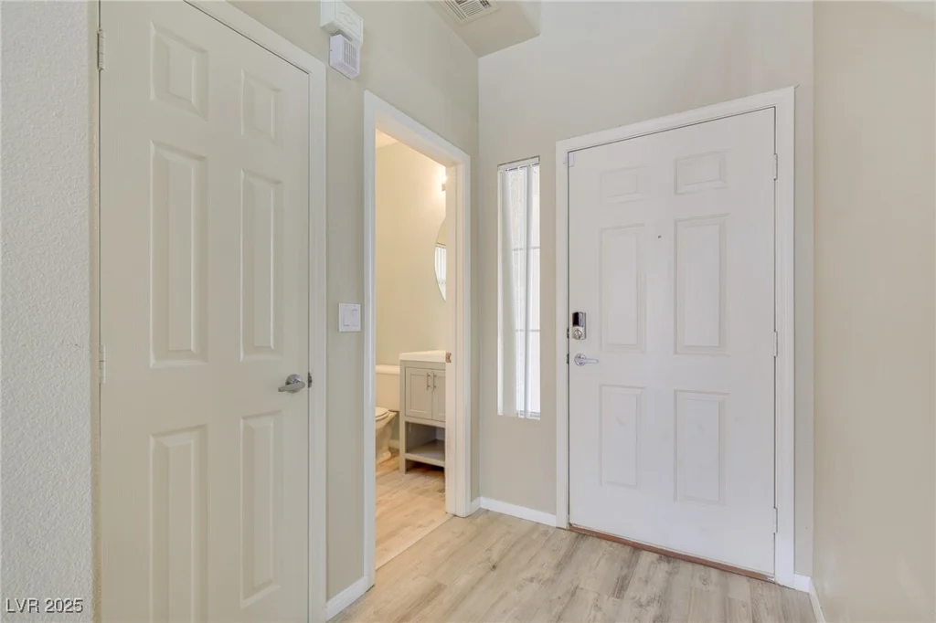 928 Shades End, North Las Vegas, NV 89081