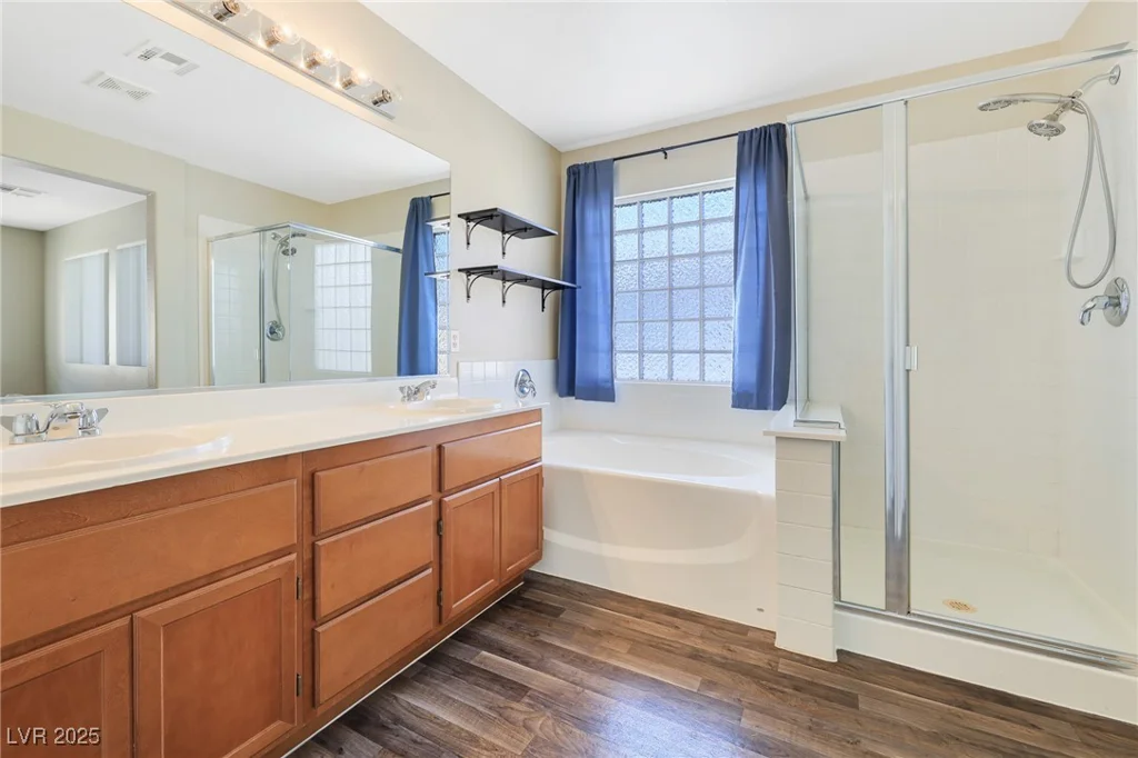 928 Shades End, North Las Vegas, NV 89081