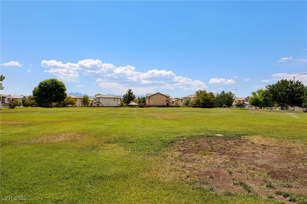 928 Shades End, North Las Vegas, NV 89081