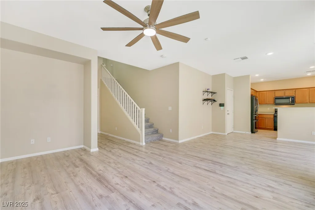 928 Shades End, North Las Vegas, NV 89081