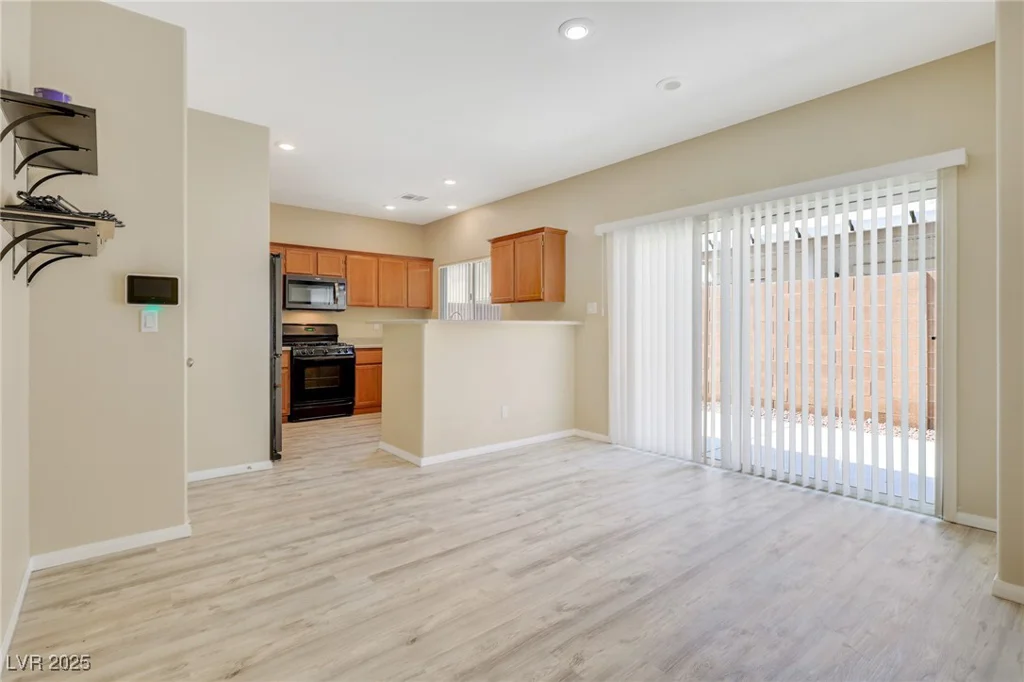 928 Shades End, North Las Vegas, NV 89081