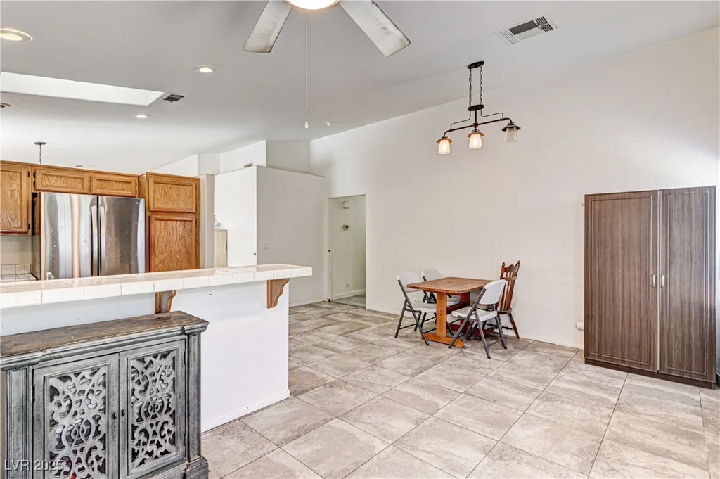 931 Highland Trails, Henderson, NV 89015