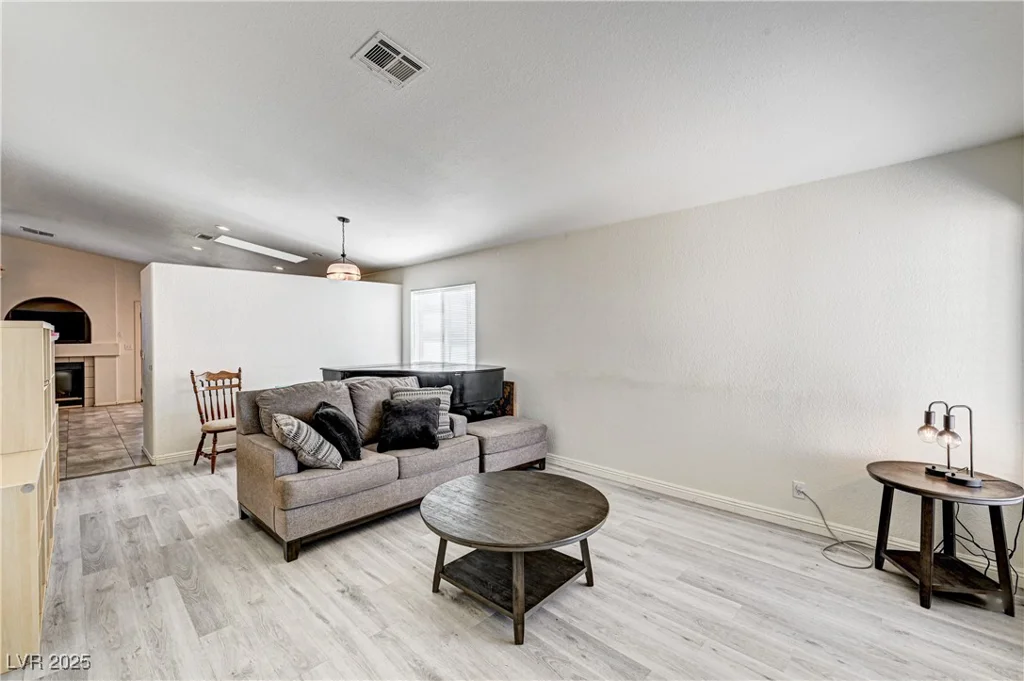 931 Highland Trails, Henderson, NV 89015