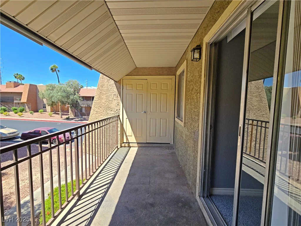 4400 Sandy River, Las Vegas, NV 89103
