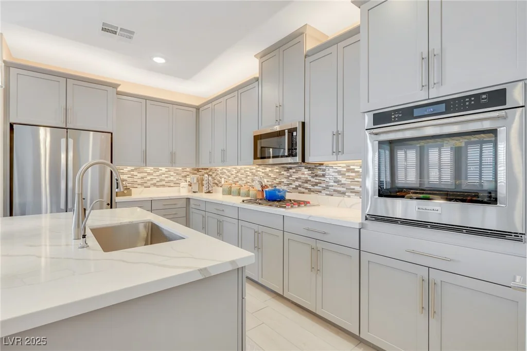 2555 Hampton, Henderson, NV 89052