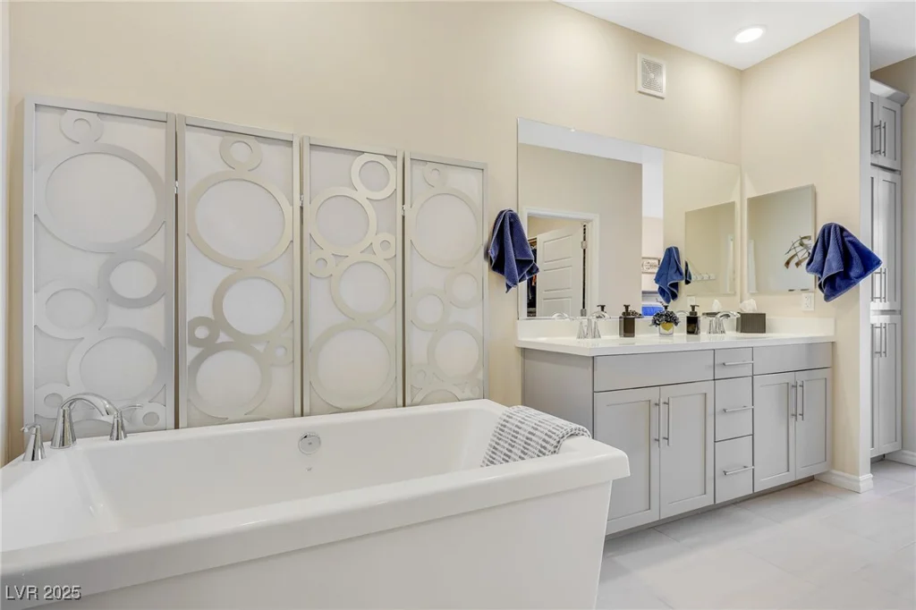2555 Hampton, Henderson, NV 89052