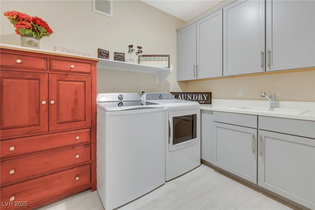 2555 Hampton, Henderson, NV 89052