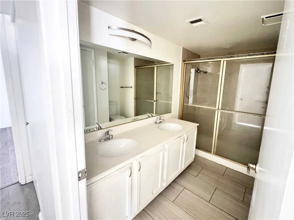 6137 Oakey, Las Vegas, NV 89146