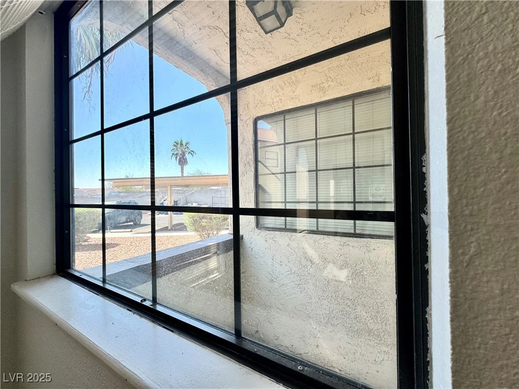 6137 Oakey, Las Vegas, NV 89146