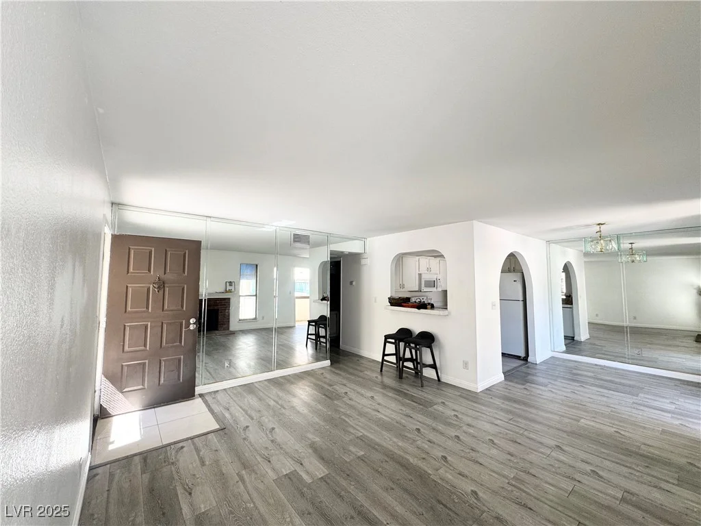6137 Oakey, Las Vegas, NV 89146