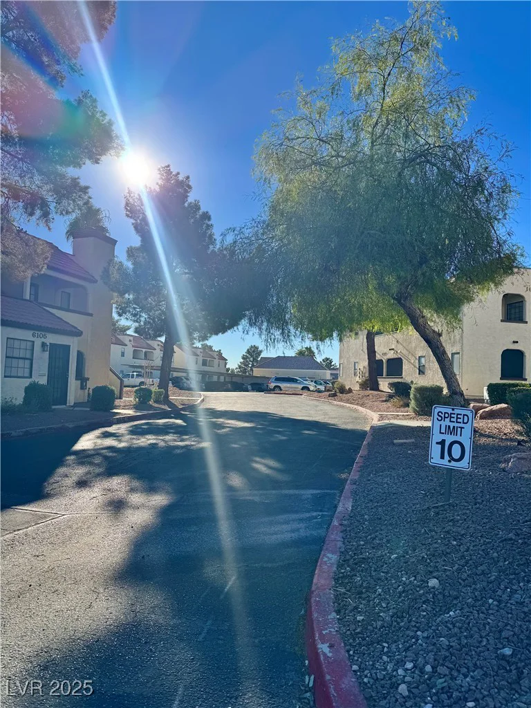 6137 Oakey, Las Vegas, NV 89146