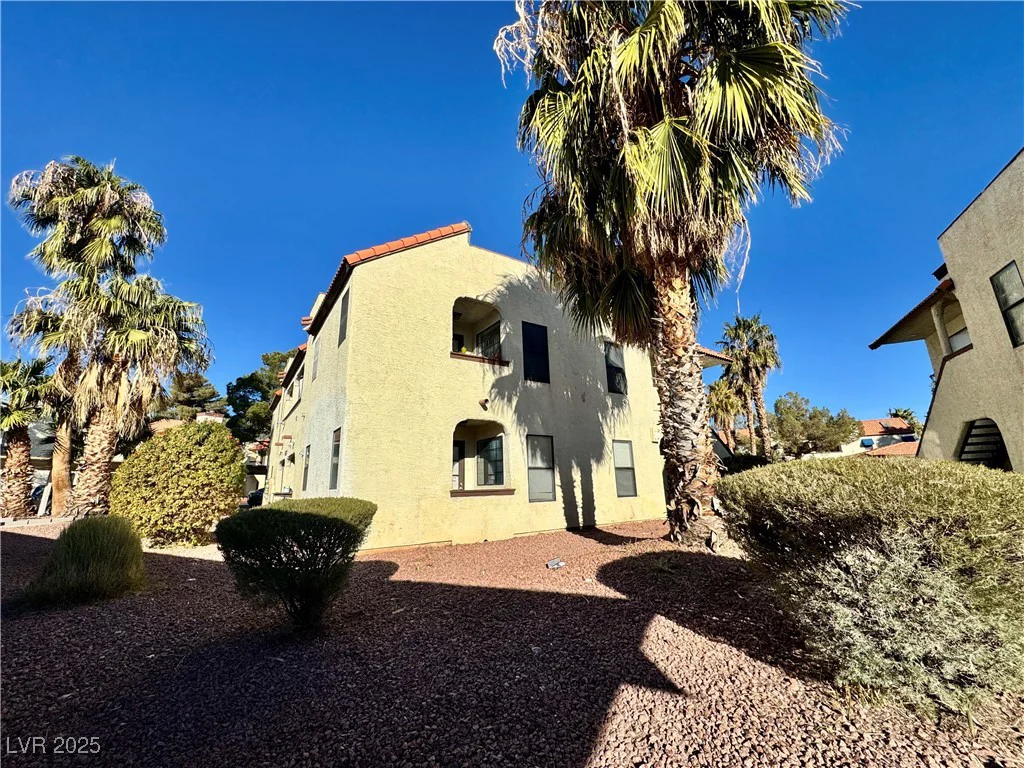 6137 Oakey, Las Vegas, NV 89146