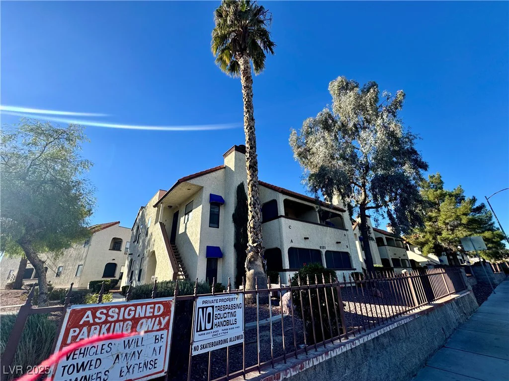 6137 Oakey, Las Vegas, NV 89146