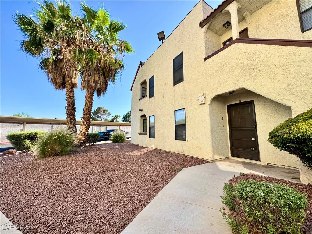 6137 Oakey, Las Vegas, NV 89146