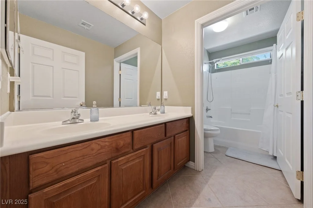 9393 New Utrecht, Las Vegas, NV 89178