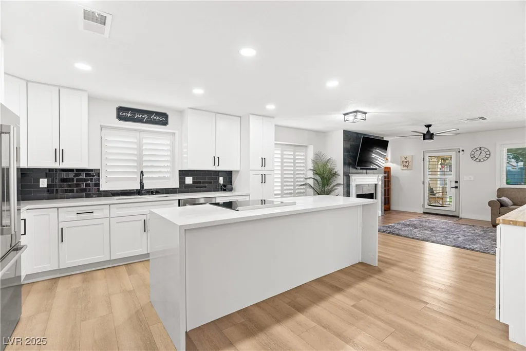 1990 Freeman, Henderson, NV 89014