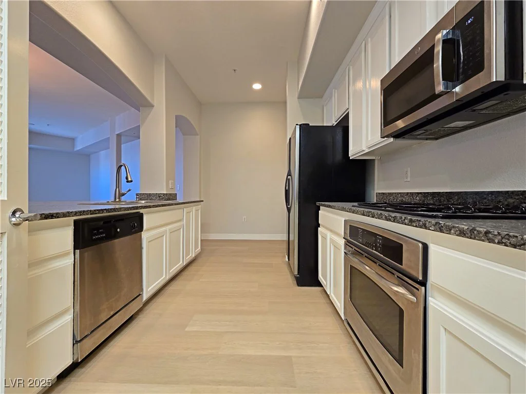 38 Serene, Las Vegas, NV 89123