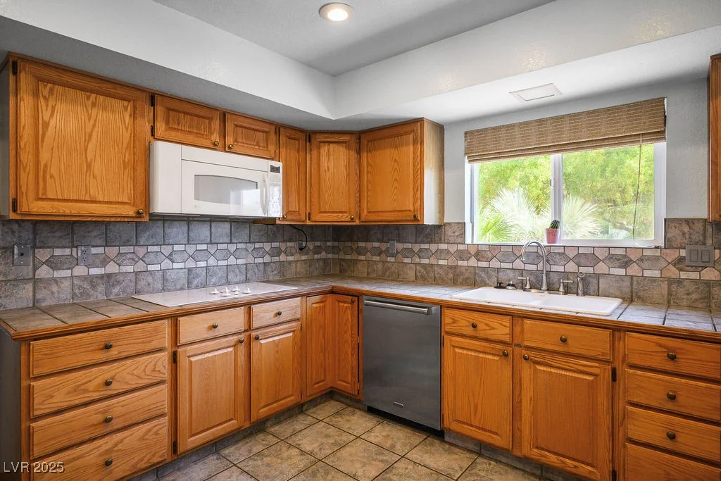 5401 Indian Hills, Las Vegas, NV 89130