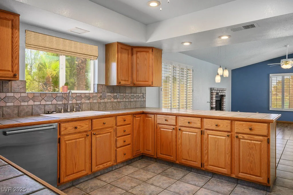 5401 Indian Hills, Las Vegas, NV 89130