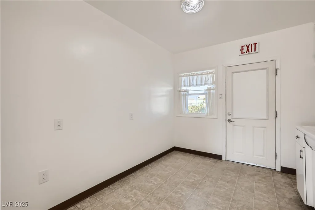 103 Victory, Henderson, NV 89015