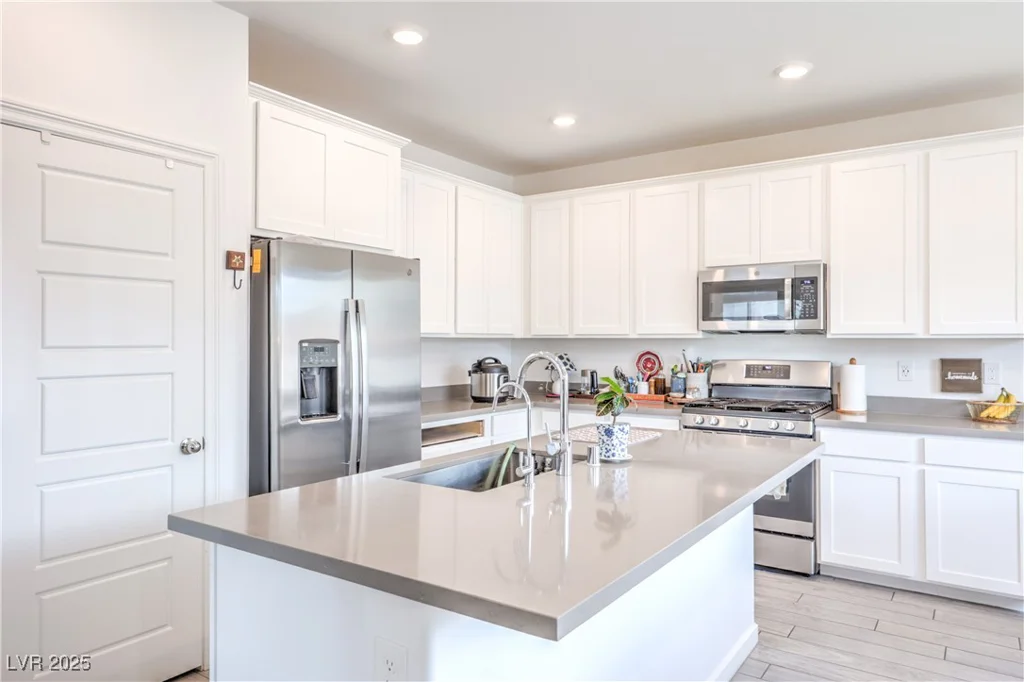 7045 Judith River, North Las Vegas, NV 89084