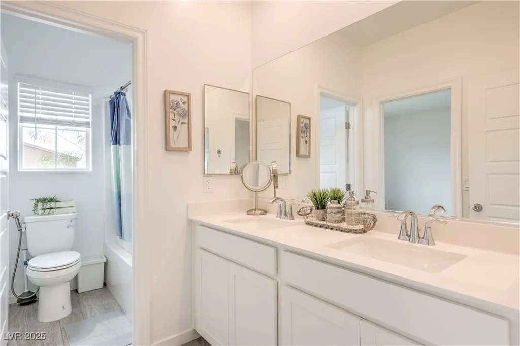 7045 Judith River, North Las Vegas, NV 89084