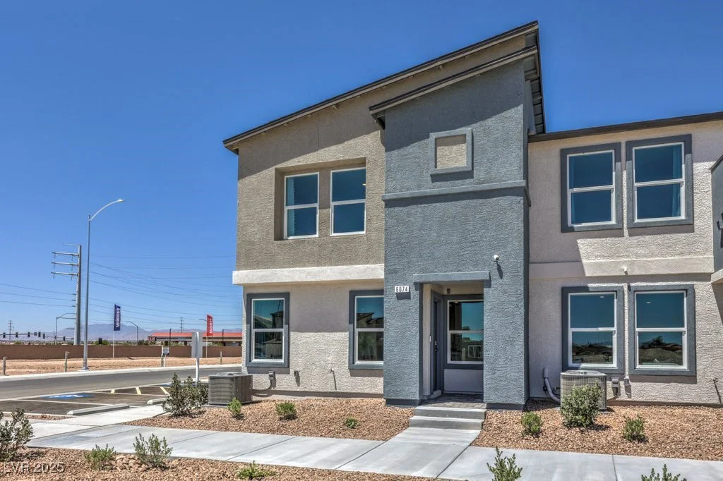 6184 Hibiscus Garden, North Las Vegas, NV 89081
