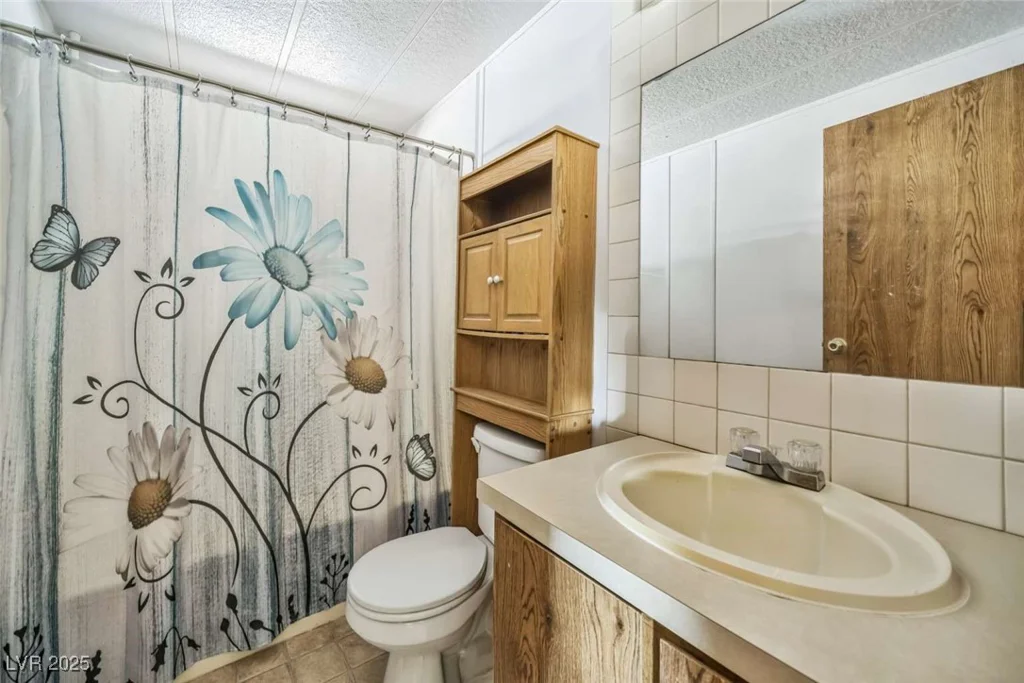 960 Third, Pahrump, NV 89048