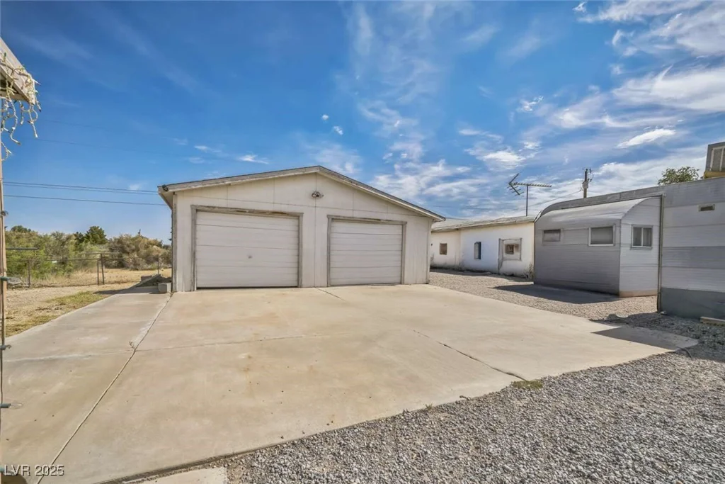 960 Third, Pahrump, NV 89048