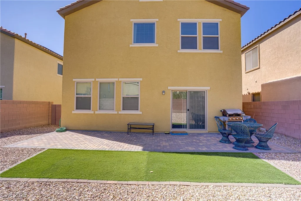 320 Point Loma, North Las Vegas, NV 89031