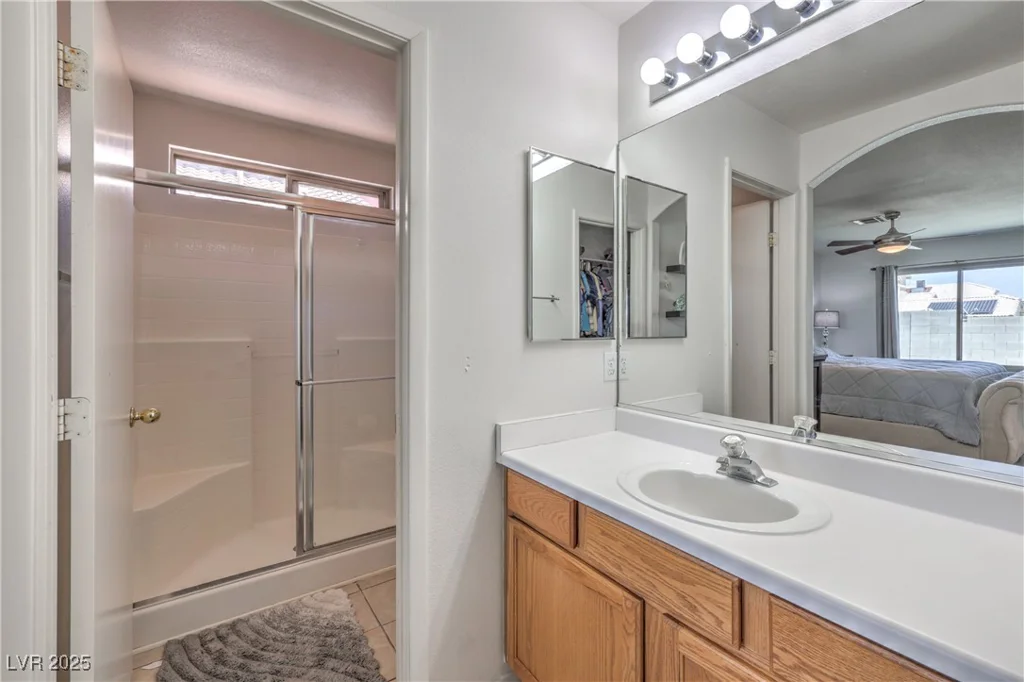 2595 Amber Crest, Las Vegas, NV 89142