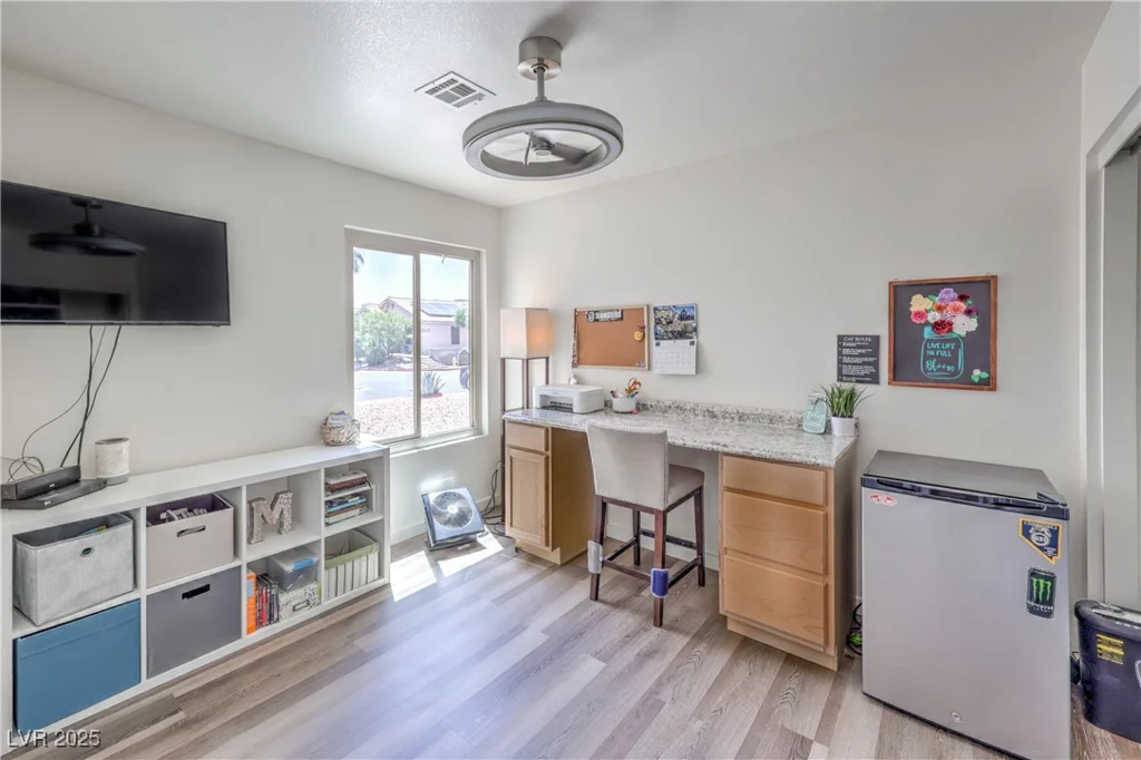 2595 Amber Crest, Las Vegas, NV 89142