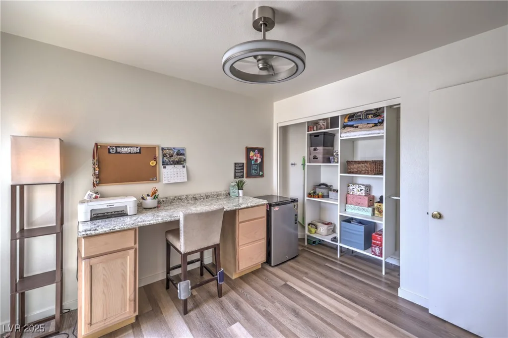2595 Amber Crest, Las Vegas, NV 89142