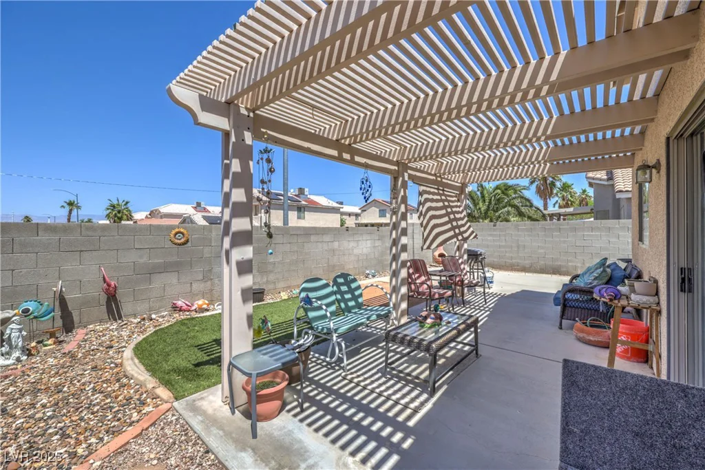 2595 Amber Crest, Las Vegas, NV 89142