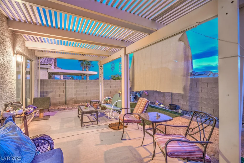 2595 Amber Crest, Las Vegas, NV 89142