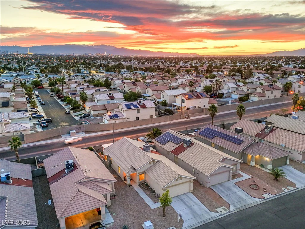 2595 Amber Crest, Las Vegas, NV 89142